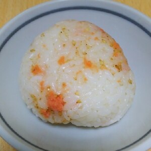 鮭ごまおにぎり